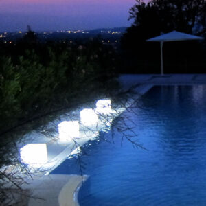 CUBE_cubo-luminoso-arredo-giardino