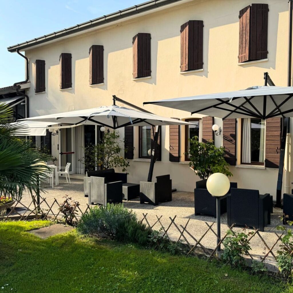 Ombrelloni decentrati mod. Rio 3,5×3,5 mt