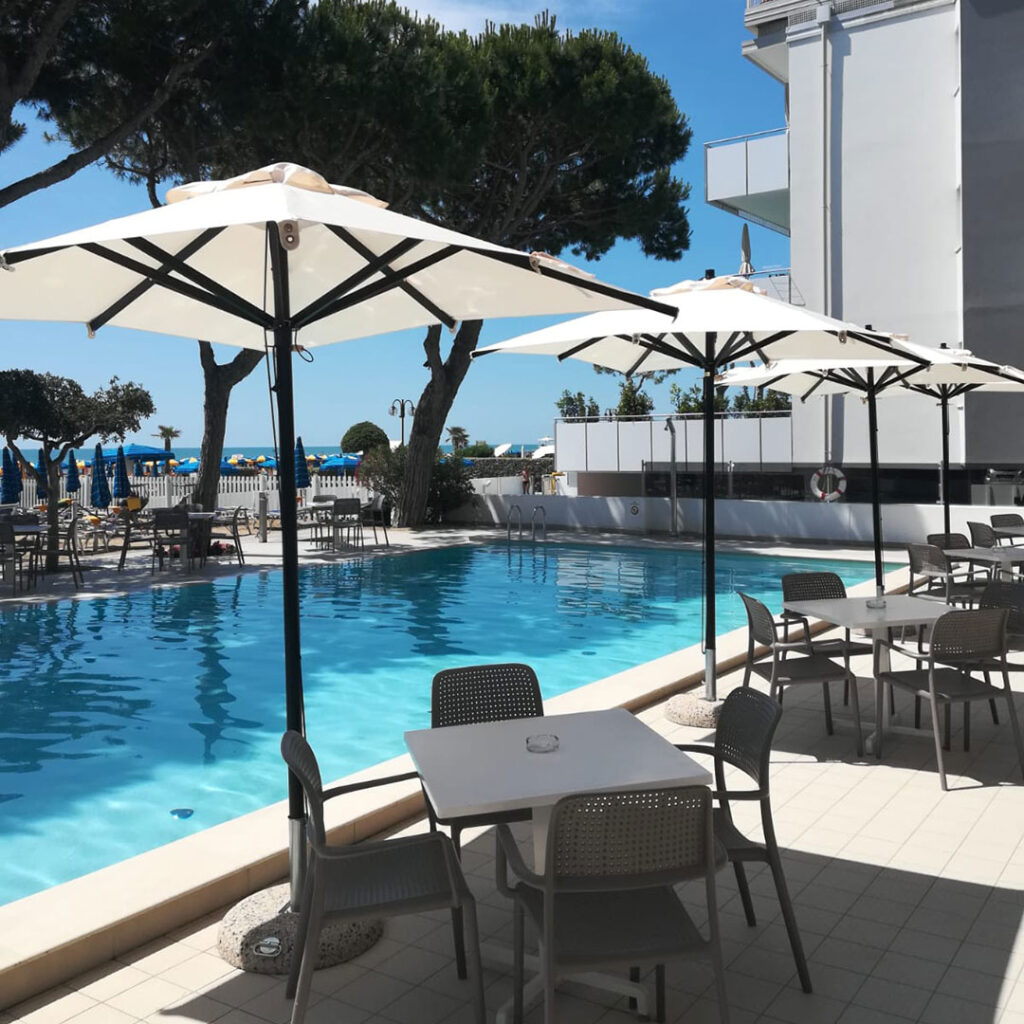 Ombrellone a palo centrale mod. Venezia 2,2×2,2 mt