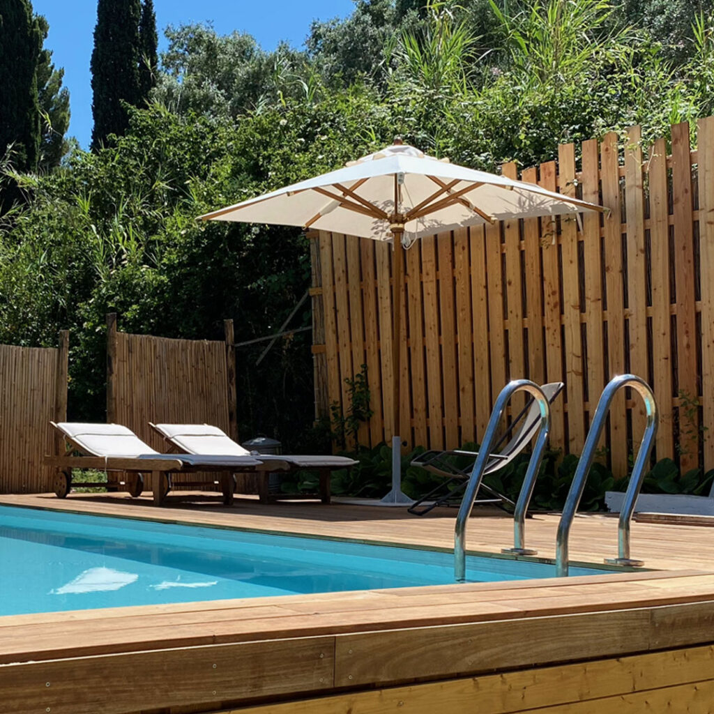 Ombrellone in legno mod. Bangkok 2,2×2,2 mt
